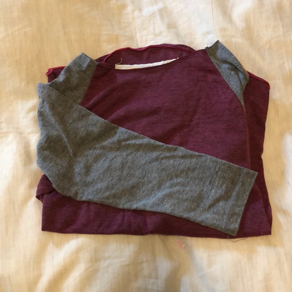Aviator Nation baseball tee.